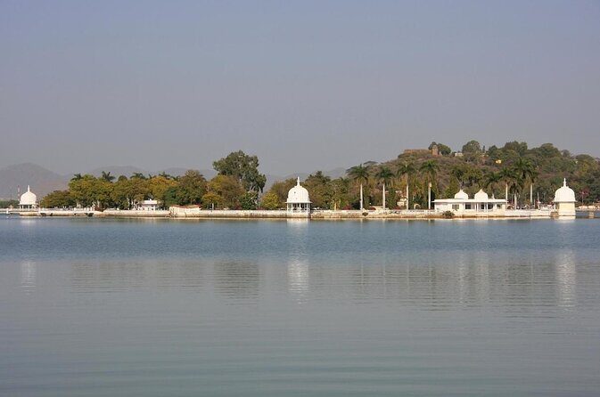 Morning Bike Tour of Udaipur - A Spin Through Udaipur’s Morning Light: The Bike Tour Experience