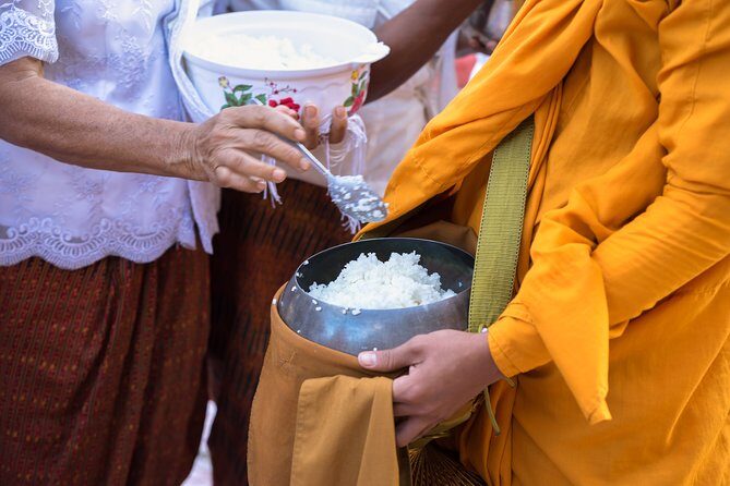 Morning Buddhist Almsgiving, Grand Palace and Flower Market Tour in Bangkok - Who Will Love This Tour?