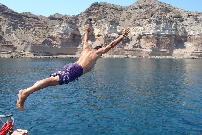 Morning Caldera Sailing Cruise - FAQ