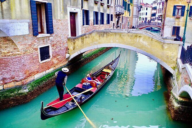 Morning City Walking and Gondola Ride Tour in Venice - The Value of This Tour
