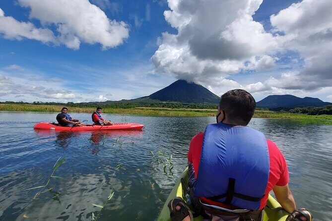 Morning Kayaking by Arenal Lake - An In-Depth Look at the Arenal Lake Kayaking Experience