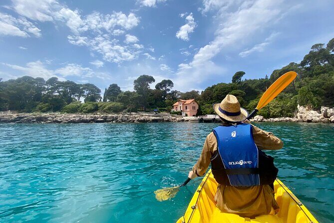 Morning Kayaking with Sun Bed and Parasol at St. Jacobs Beach - A Deep Dive into the Dubrovnik Kayaking Experience