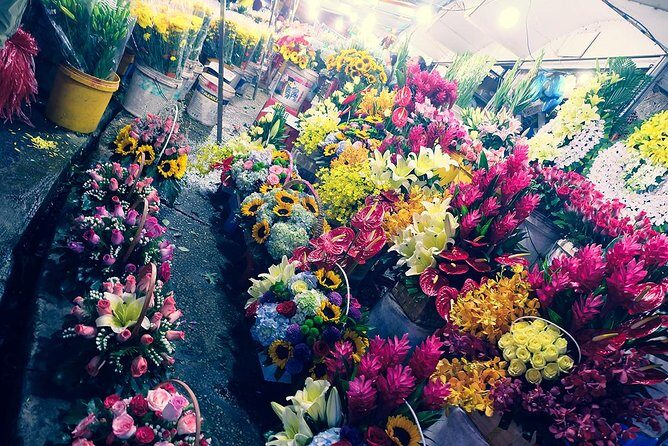 Morning Saigon Unseen+Street Food Tour with Ao Dai Riders Option - Key Points