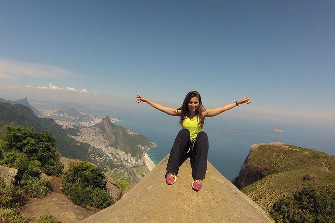 Morro Dois Irmãos Hike & Vidigal Favela Tour with Transfer - A Deep Dive into the Morro Dois Irmãos & Vidigal Favelas Tour