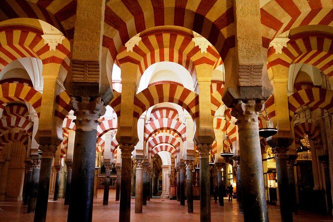 Mosque-Cathedral, Alcazar & Jewish Quarter with Tickets - Alcazar de los Reyes Cristianos: A Fortress Turned Royal Residence