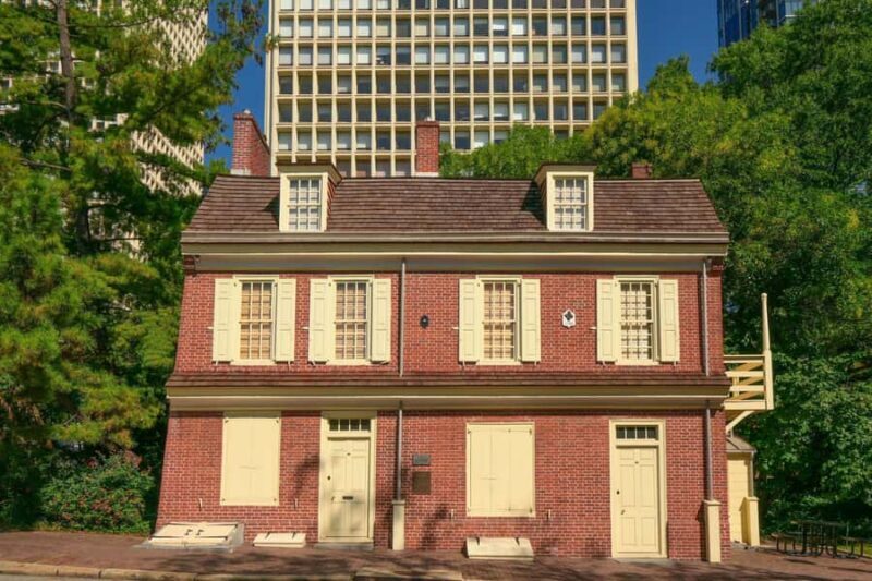 Most Charming Colonial Walking Tour: Society Hill + Old City - The Value of the Experience
