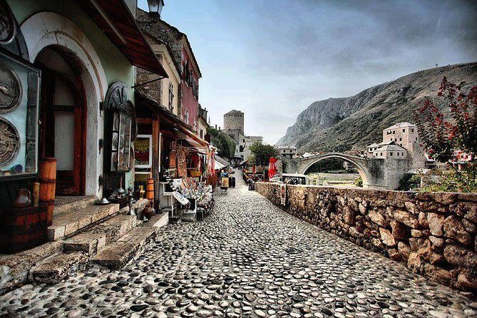 Mostar Private Walking Tour - where East meets West - Key Points