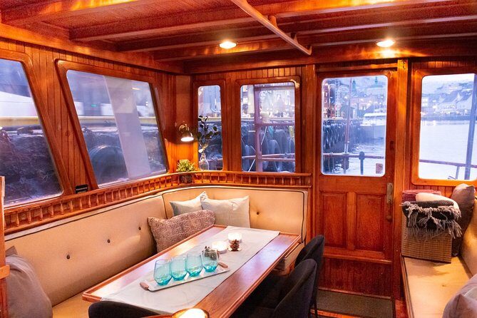Mostraumen Private Pontoon Cruise - FAQ