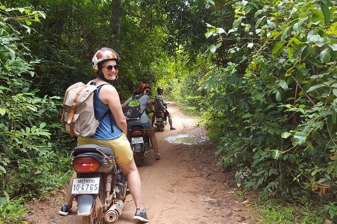 Motobike Countryside Adventure - Full day with lakeside lunch - Key Points