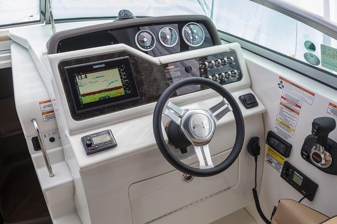 Motor Yacht (2020)Luxury Private Cruise Around Santorini - FAQ