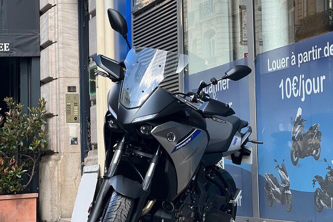 Motorcycle rental A2 Tracer 7 Yamaha 2023 (A2 license) Paris - Key Points