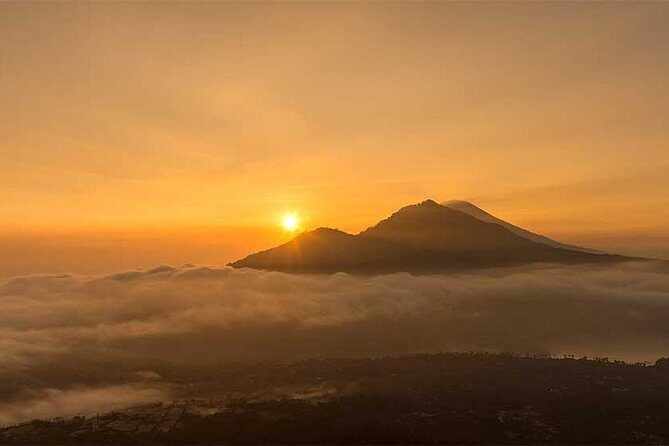 Mount Batur Sunrise Trekking and Natural Hot Spring - Mount Batur Sunrise Trekking and Natural Hot Spring: A Detailed Review