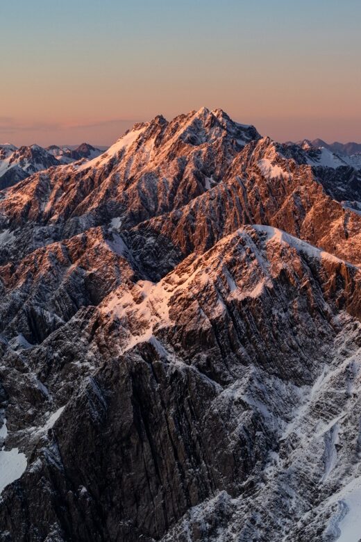 Mount Cook: 50-Minute Aoraki Scenic Helicopter Flight - The Pilot and In-Flight Commentary
