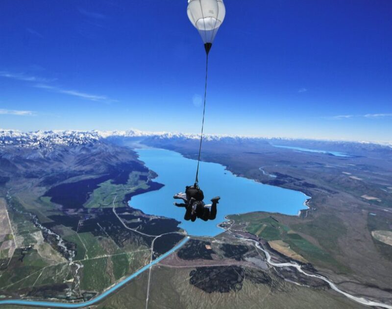 Mount Cook: Tandem Skydive Experience - An In-Depth Look at the Mount Cook Tandem Skydive