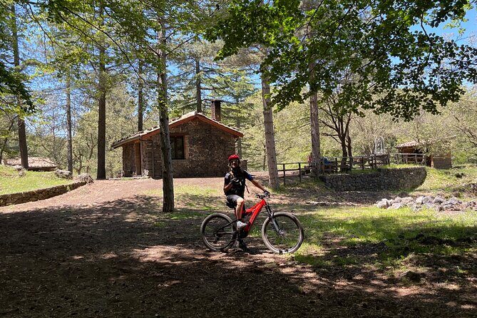 Mount Etna: All around on E-bike - Key Points