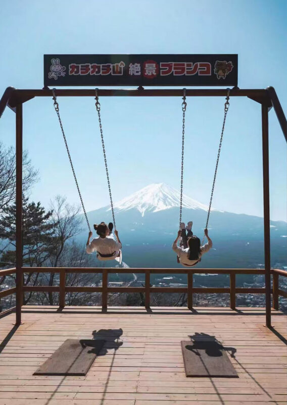 Mount Fuji and Lake Kawaguchi Panoramic Day Trip - Includes Mount Tenjo Park Ropeway Ticket (From Tokyo) - Chureito Pagoda and the classic Fuji view
