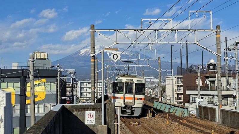 Mount Fuji Full-Day Private Tour with Customizable Itinerary - Lake Kawaguchi, Oishi Park, and room to pause