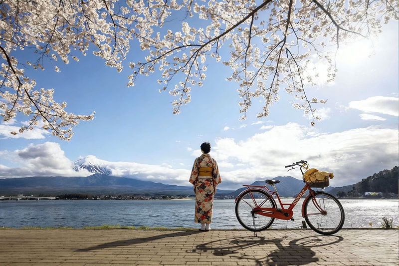 Mount Fuji Hirano Lakeside & Lake Yamanaka Stroll / KABA Amphibious Bus & Lake Kawaguchiko Experience Day Trip - The Lawson stop: a quick town photo