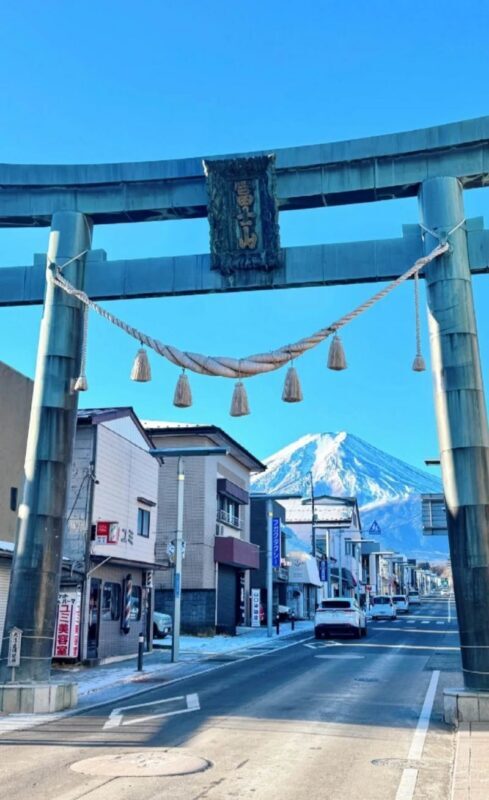 Mount Fuji Instagram-Worthy Day Trip: Small Group Tour/Photogenic Route & Lake Yamanaka Swan Beach + Hirano Beach + Nikawa Clock Shop + Kawaguchiko Station Entrance Kintorii (Departure from Ikebukuro/Ueno) - Lawson at Kawaguchiko Station