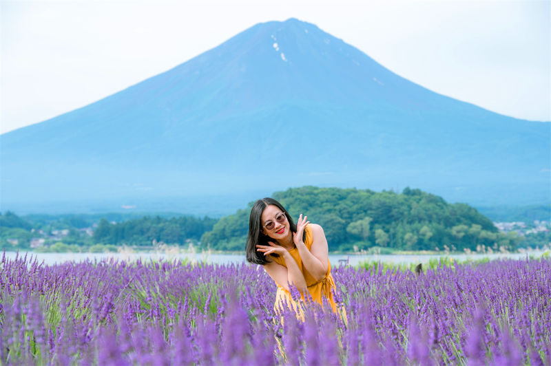Mount Fuji Kawaguchiko Four Seasons Flower Sea: Arakurayama Sengen Park & Hikawa Clock Shop & Oshino Hakkai & Lawson Photo Spot (Departing from Tokyo) - Hikawa Clock Shop: a street scene, not a long visit