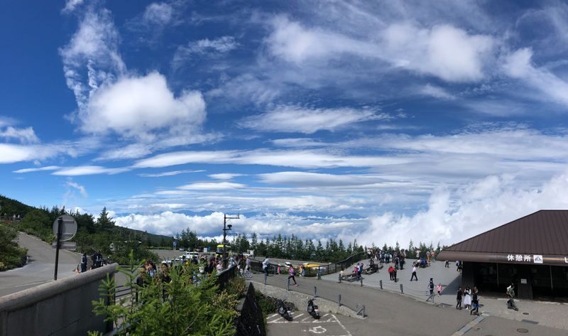 Mount Fuji Premium Cruise and Sake Tour (English Speaking Guide) - Up to Mount Fuji’s 5th Station
