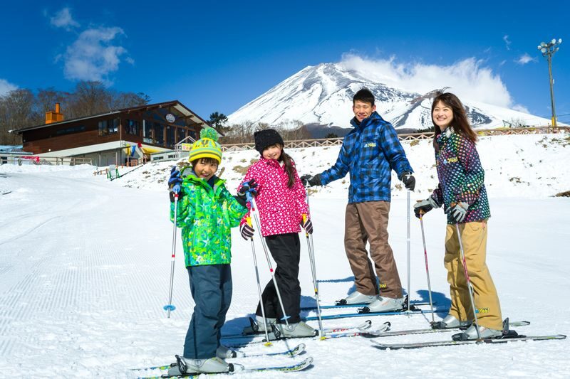 Mount Fuji Yeti Snow Resort Day Trip from Tokyo - Four and a half hours at Yeti