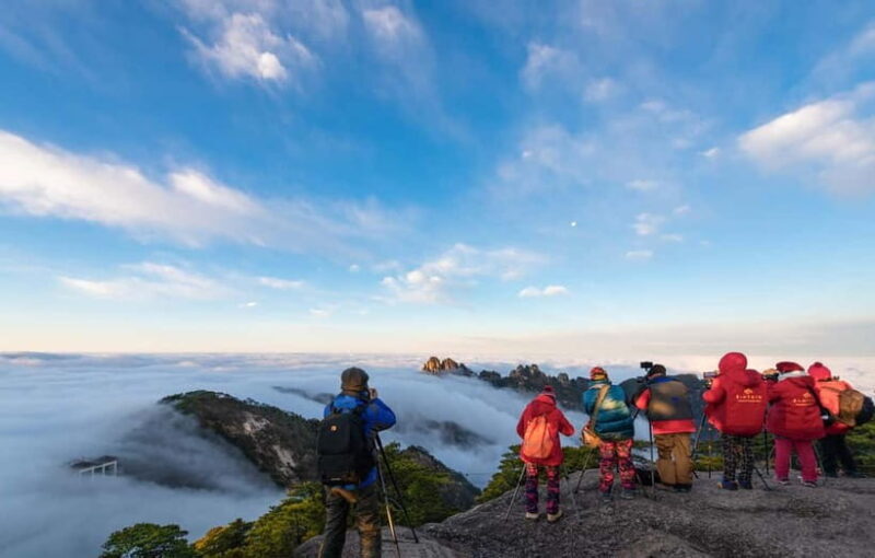 Mount Huangshan: Highlights Tour in Huangshan full-day - Practical Details and Considerations