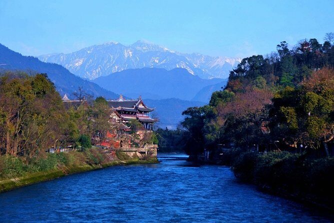 Mount Qingcheng and Dujiangyan Irrigation System Private Day Tour from Chengdu - In-Depth Look at the Tour Experience