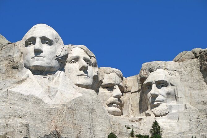 Mount Rushmore Self-Guided Walking Audio Tour - Key Points