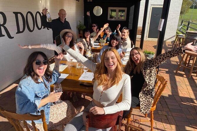 Mount Tamborine Deluxe Wine Tasting with Two Course Lunch - Who Will Enjoy This Tour?