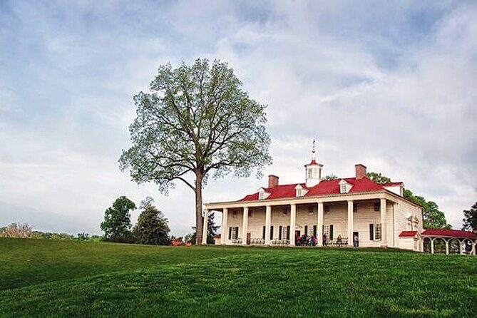 Mount Vernon Guided Estate Tour plus Old Town Alexandria from DC - Discovering Old Town Alexandria
