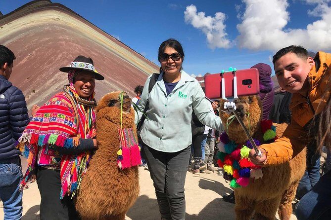 Mountain of Colors  Guide, transportation and lunch included - Key Points