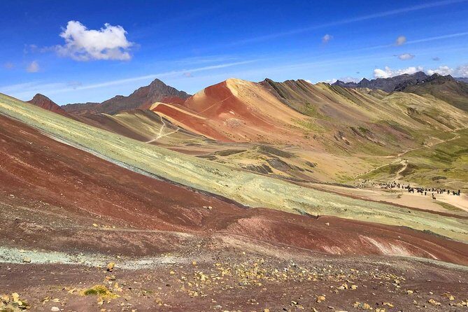Mountain of Colors  Guide, transportation and lunch included - What Makes This Tour Stand Out?