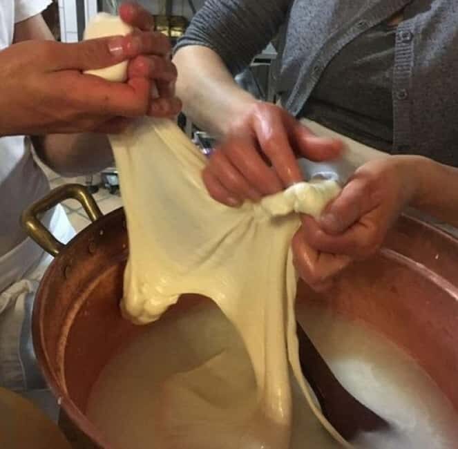 Mozzarella Gnocchi and Tiramisù Workshop in Amalfi Coast - Who Should Consider This Tour?
