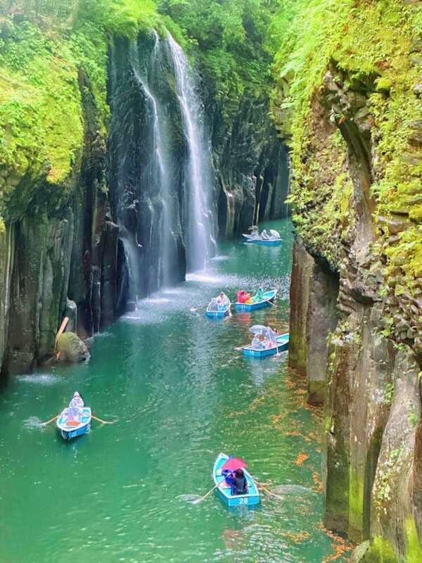 Mt. Aso Volcano & Takachiho Gorge Day Tour Guided - Who should book this day tour?