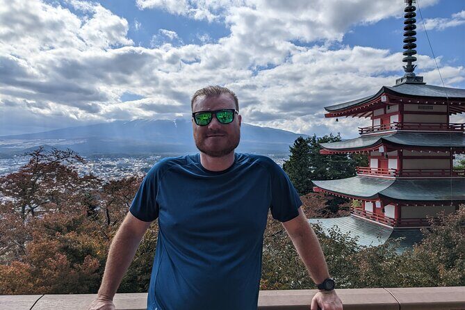 Mt. Fuji Five Lakes Private Tour with Licensed Guide (Tokyo DEP) - Stop 2: Mt. Kachi Kachi Ropeway