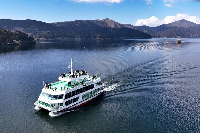 Mt Fuji & Hakone Cruise, Drum Show Bus 1 Day from Tokyo Sta. Area - Who Will Appreciate This Tour?