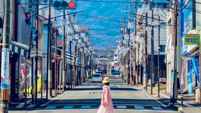 Mt. Fuji Highlights - Top 5 Scenic Spots Day Tour - Oshino Hakkai: clear water and village atmosphere
