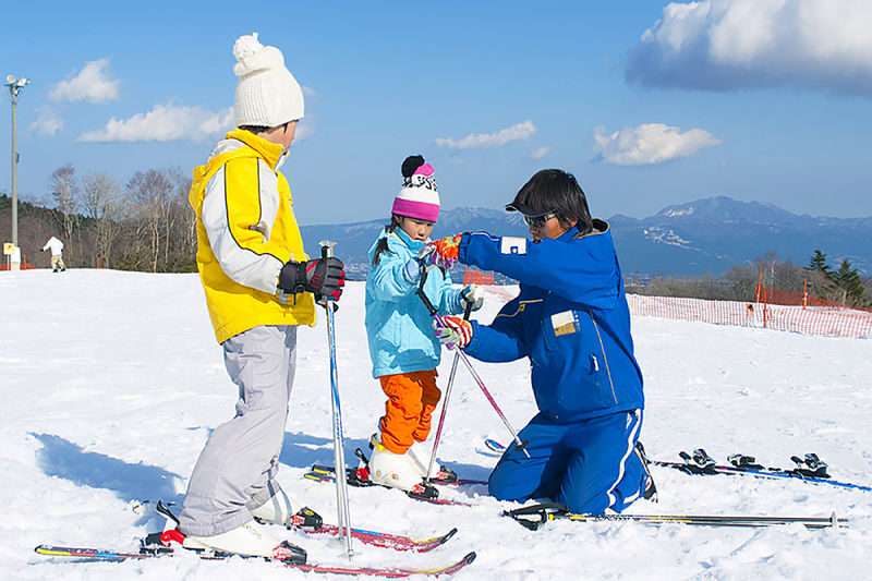 Mt. Fuji Snow Resort Yeti - Beginner Lesson & Snow Fun from Tokyo - Weather, Safety, and Who Should Book