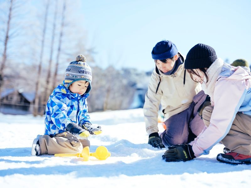 Mt. Rokko Snow Park Full-Day Guided Tour with Buffet - Snow, food, fruit, and shopping in one day