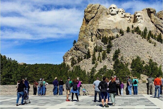 Mt Rushmore, Crazy Horse and Custer State Park Wildlife Loop Tour - Who Should Consider This Tour?