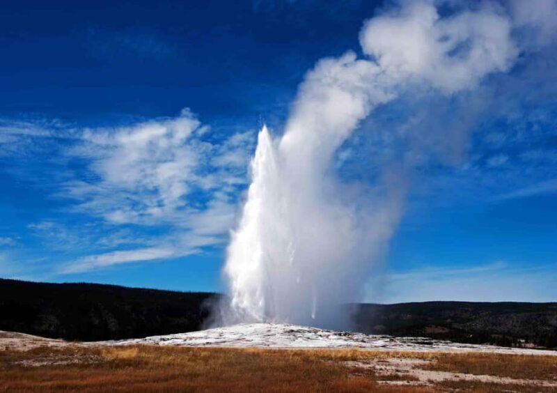 Mt Rushmore Yellowstone & Arches National Parks 6-Day Tour - Key Points