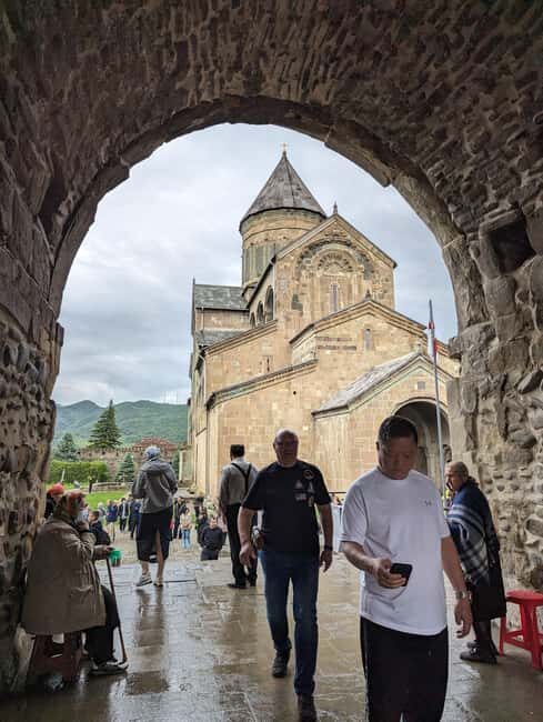 Mtskheta-Jvari, Gori and Uplistsikhe from Tbilisi - Discover Georgia’s Heritage on a Full-Day Tour from Tbilisi
