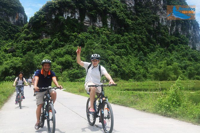 Mua Cave - Tam Coc - Bich Dong Day tour with transfer, local family & bike - Key Points