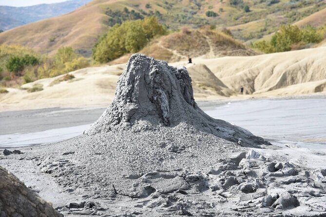 Muddy Volcanoes and the Largest Salt Mine - Private Tour - Final Summary: Who Should Consider This Tour?