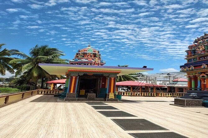 Mudpools,Hindu Temple,Sleeping Giants,markets,shopping/Lunch ex Intercontinental - The Gardens of Sleeping Giants