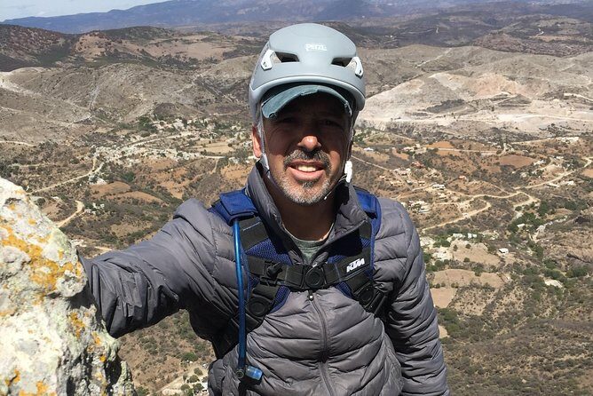 Multi-pitch or Single Pitch Climbing at Peña de Bernal - The Experience in Detail