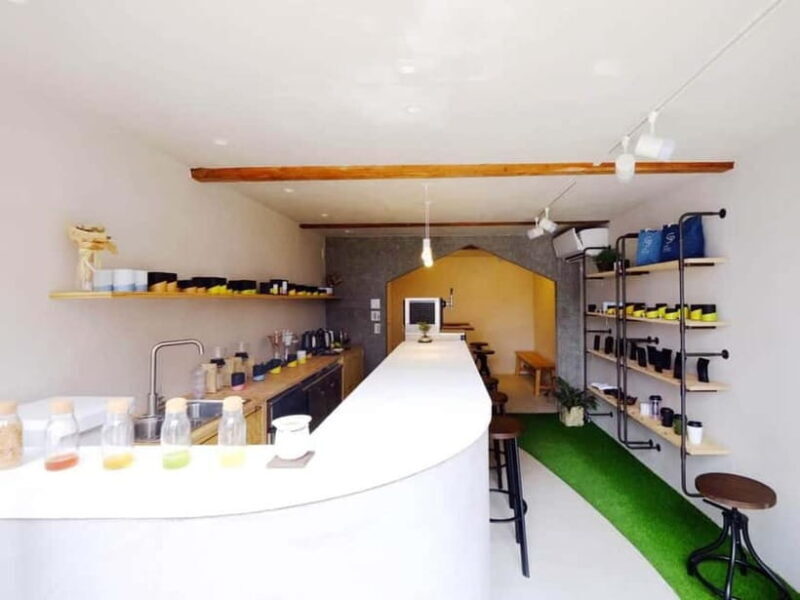 Multiple courses of Stylish Japanese tea entertainment - Why We Think It’s Worth It