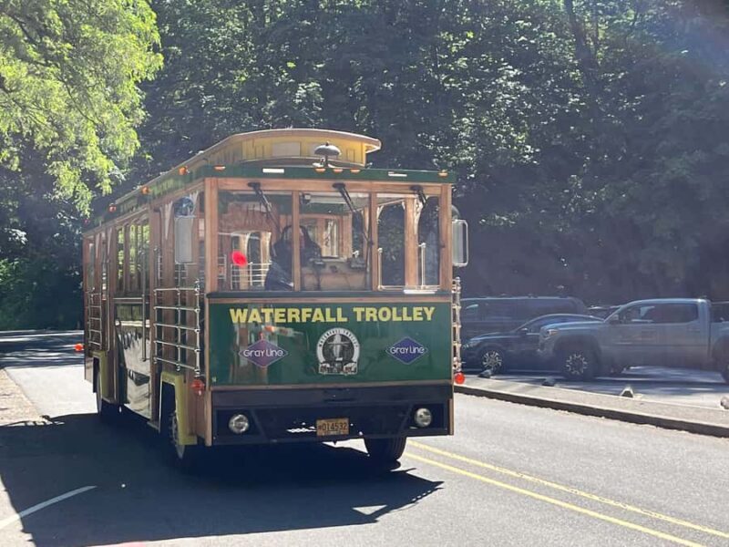 Multnomah Falls: Waterfall Corridor Hop-On Hop-Off Trolley - What the Reviews Tell Us