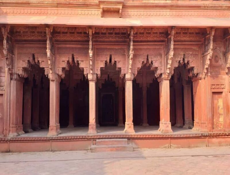 Mumbai Agra Same Day Tour with Return Flights and lunch - Frequently Asked Questions